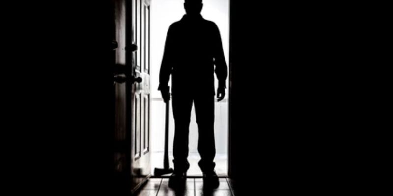 The man in the corner (script)