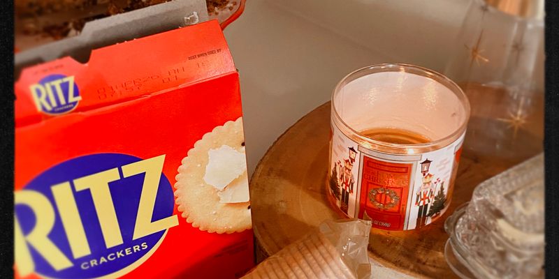 Hipsters Need A Sweet Treat Too! 
The Ultimate Christmas Crack Recipe